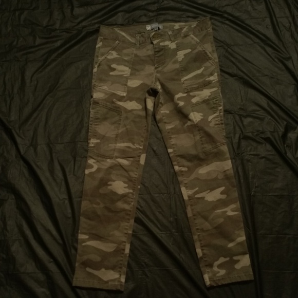 Wit & Wisdom Pants - Wit & Wisdom Camo Pants